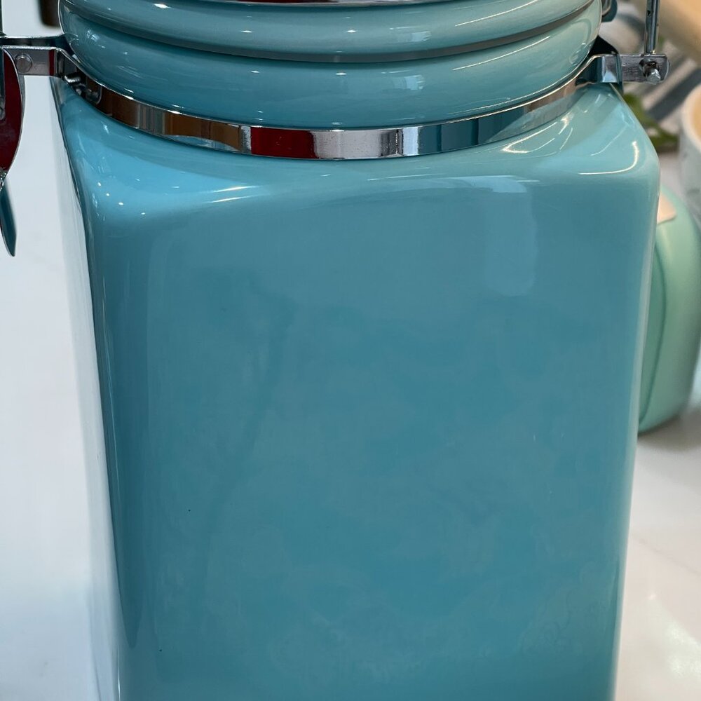 Vintage Aqua Blue Ceramic Canister (9.5" x 5" x 5") - Picture 10 of 15